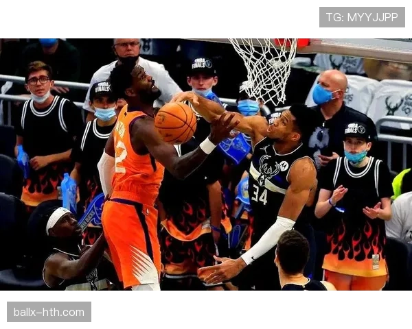 扬尼斯挡拆拉开空间助米德尔顿持球得分效率明显提升